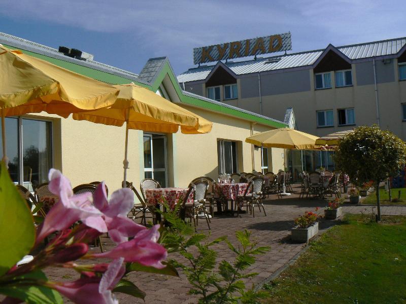 Contact Hotel Utah Beach Carentan - Anciennement Kyriad Екстериор снимка